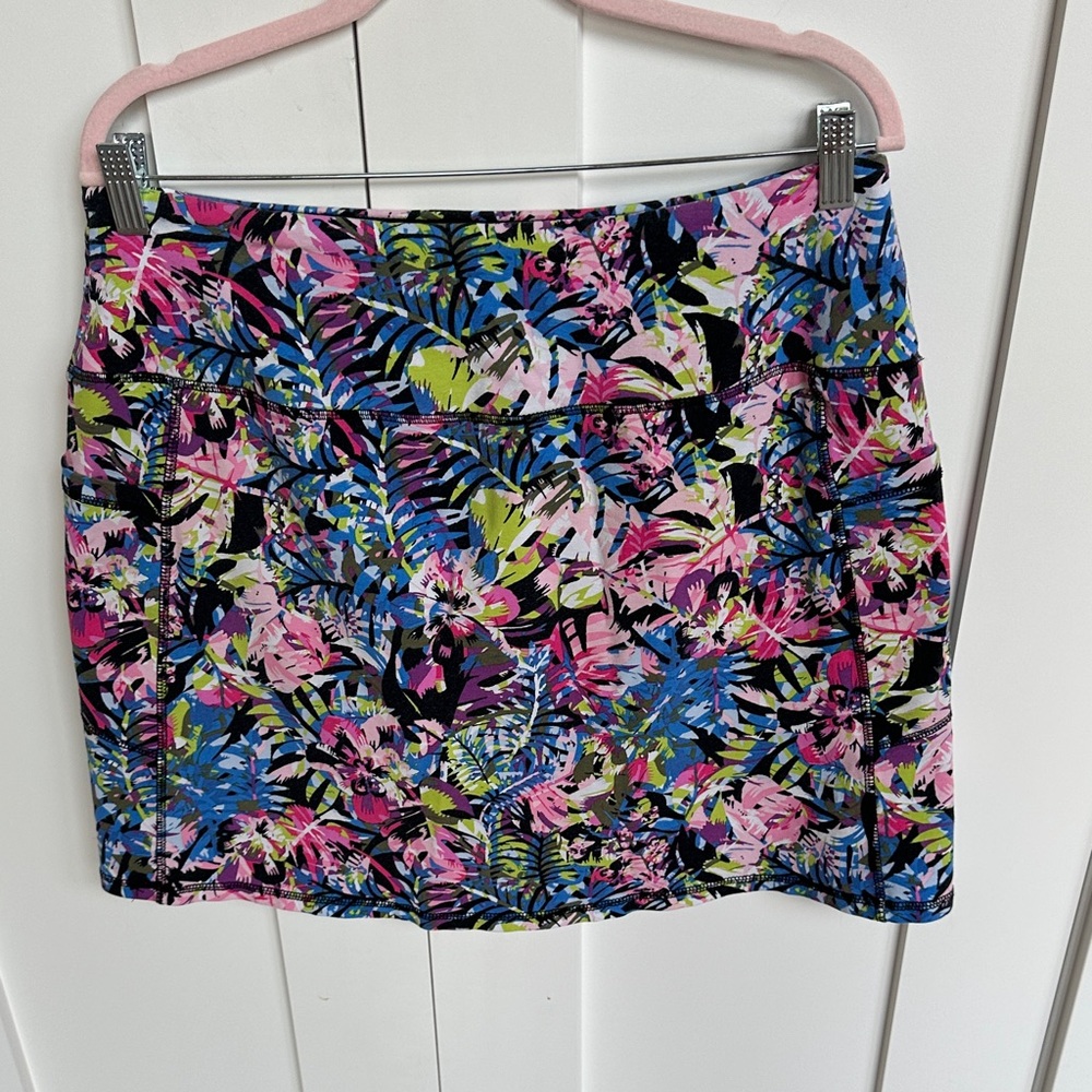 Intro. Multicolor Floral Women's Skort Size M - Picture 3 of 8